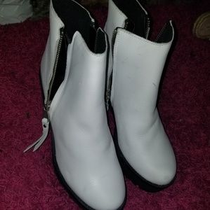 White Leather Steve Madden boots
